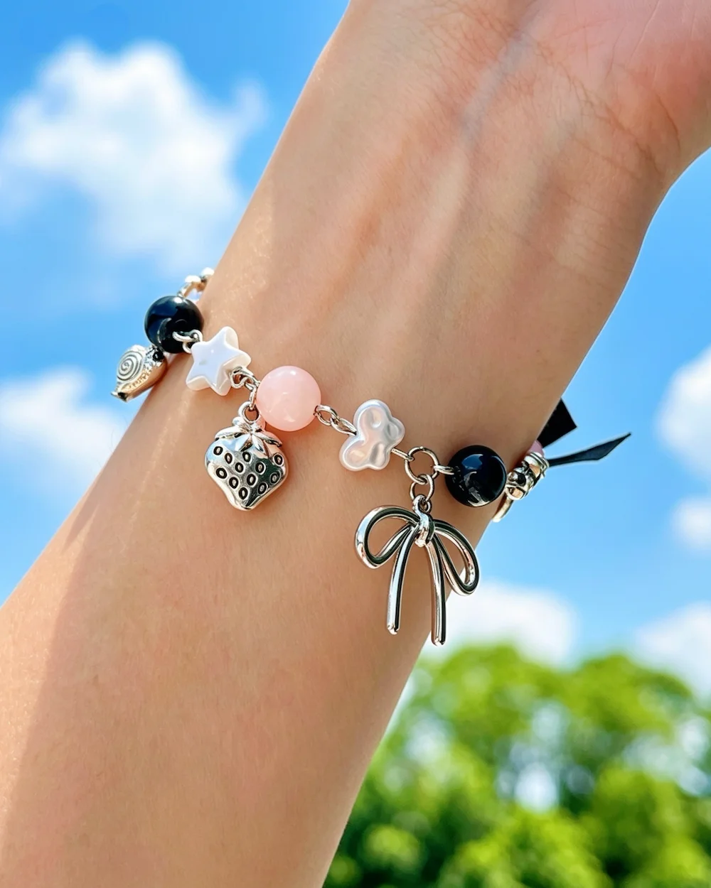 Picnic Day Charm Geometric Electroplated Bracelet